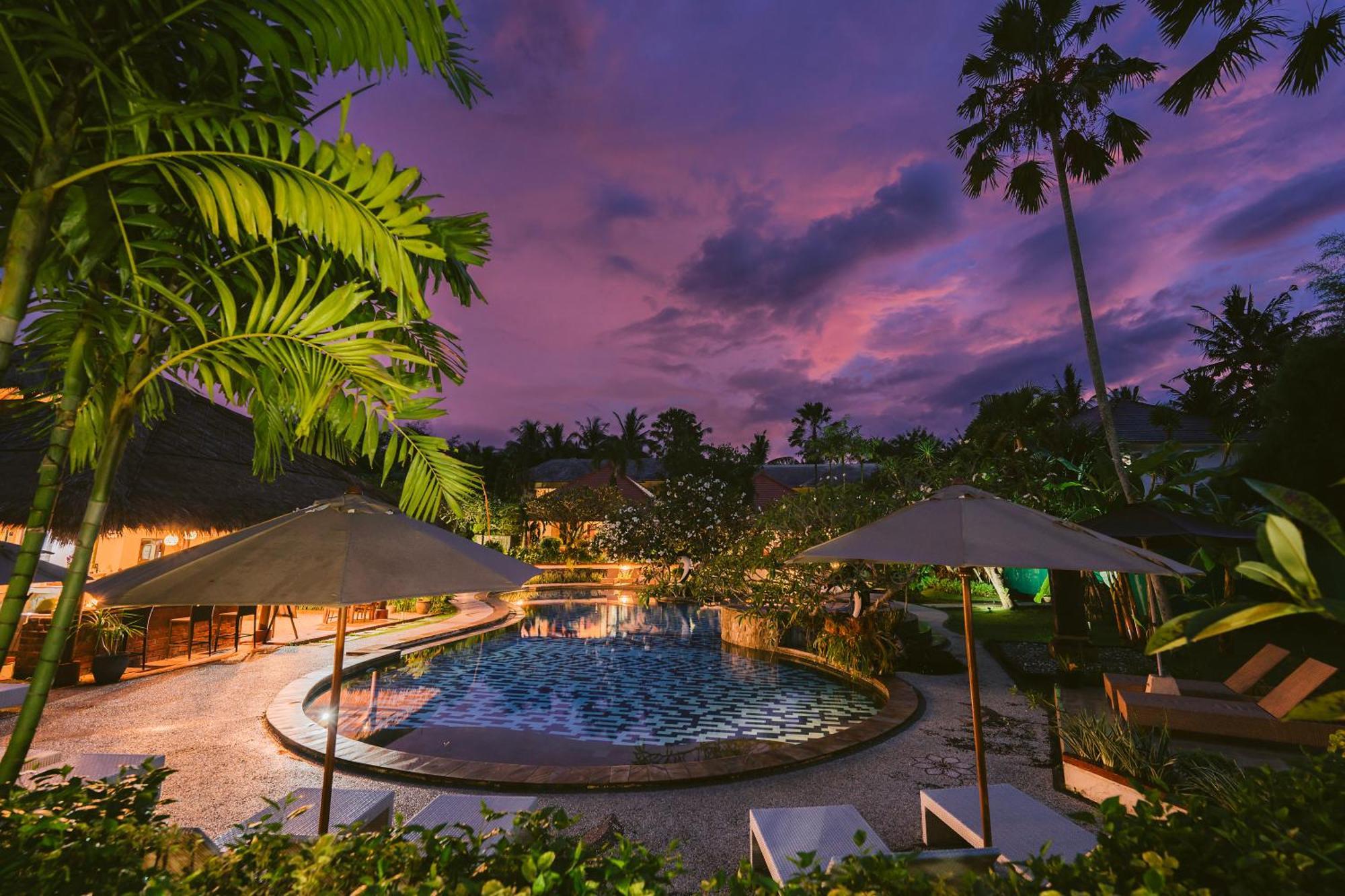 Medewi Bay Retreat Hotel Pulukan Exterior photo